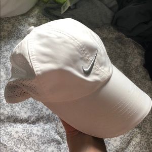 Nike golf hat